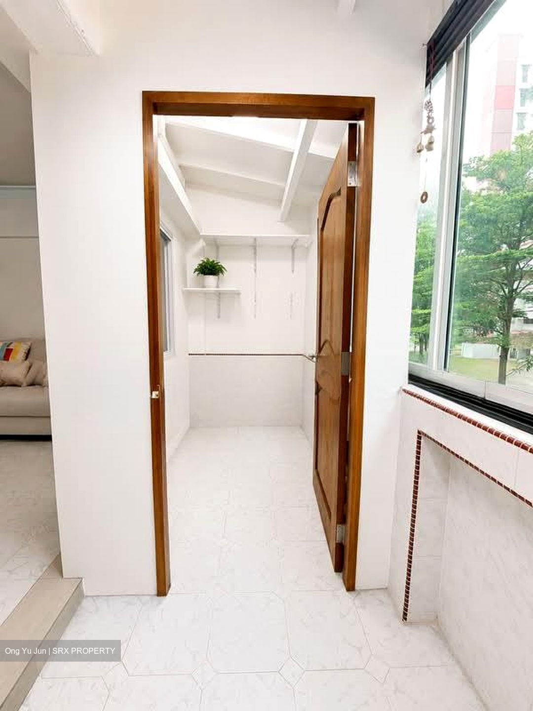 Blk 549 Jurong West Street 42 (Jurong West), HDB Executive #609785021